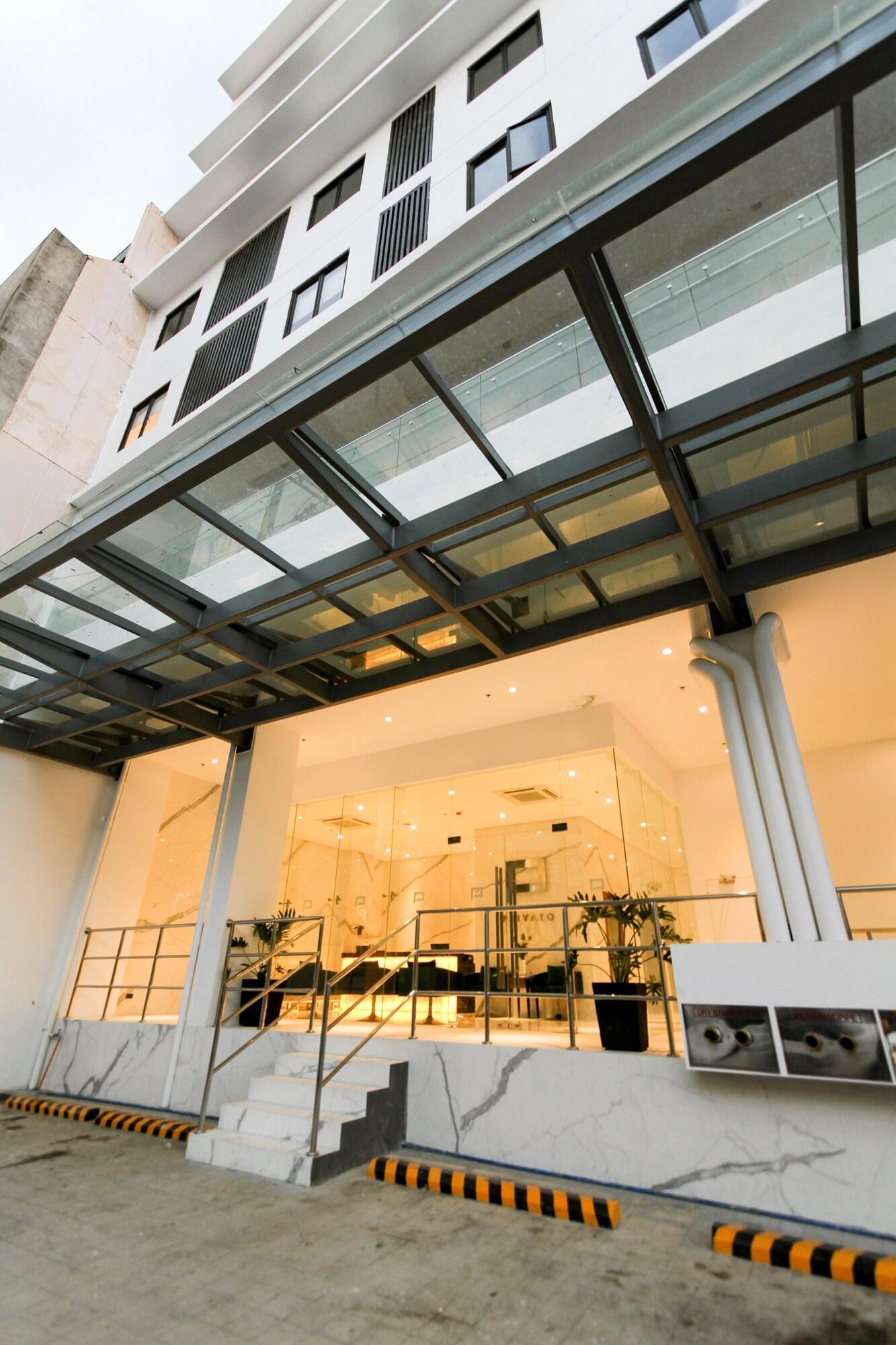 Privato Makati Hotel Manila Exterior photo